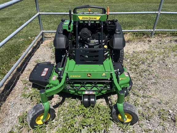 Image of John Deere Q820M equipment image 1