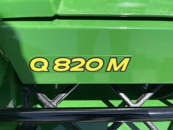 Image of John Deere Q820M equipment image 2