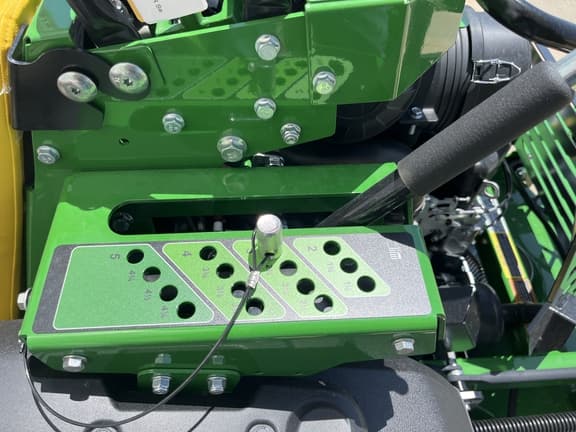 Image of John Deere Q850R equipment image 2