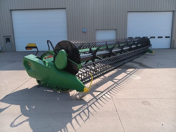 2026 John Deere RDF35 Equipment Image0