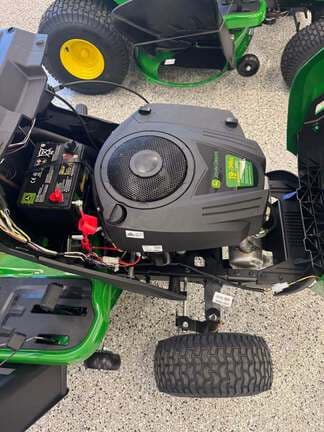 Image of John Deere S110 equipment image 4