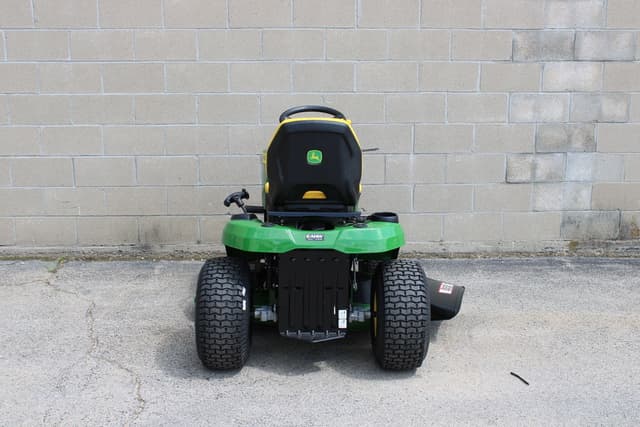 Image of John Deere S110 equipment image 3