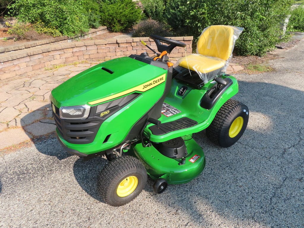 2026 John Deere S110 Equipment Image0