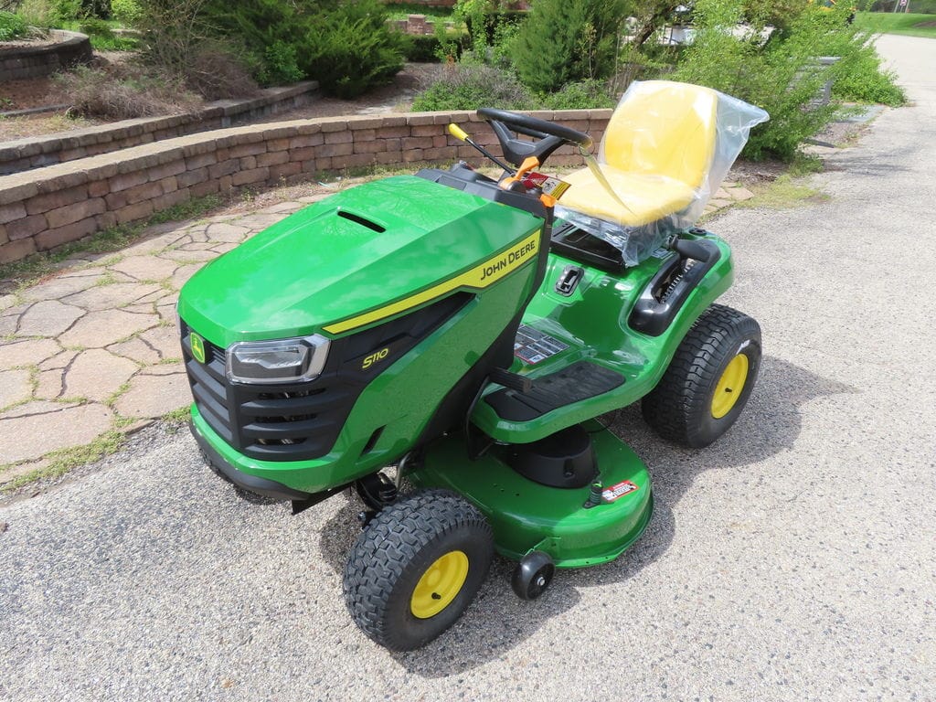 2026 John Deere S110 Equipment Image0