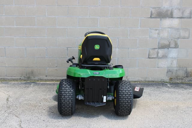 Image of John Deere S110 equipment image 3