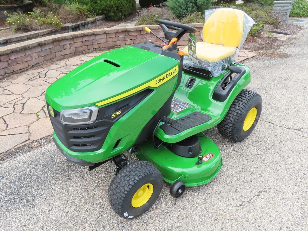 2026 John Deere S110 Equipment Image0