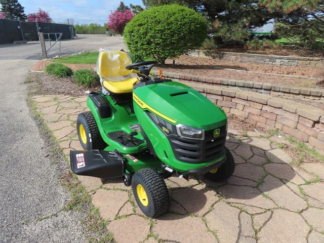 Image of John Deere S120 equipment image 1