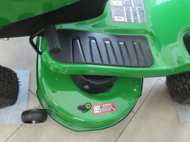 Image of John Deere S120 equipment image 3