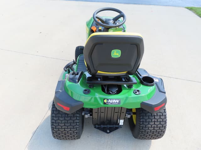 Image of John Deere S130 equipment image 3