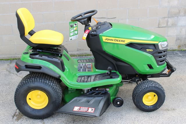 Image of John Deere S130 equipment image 1