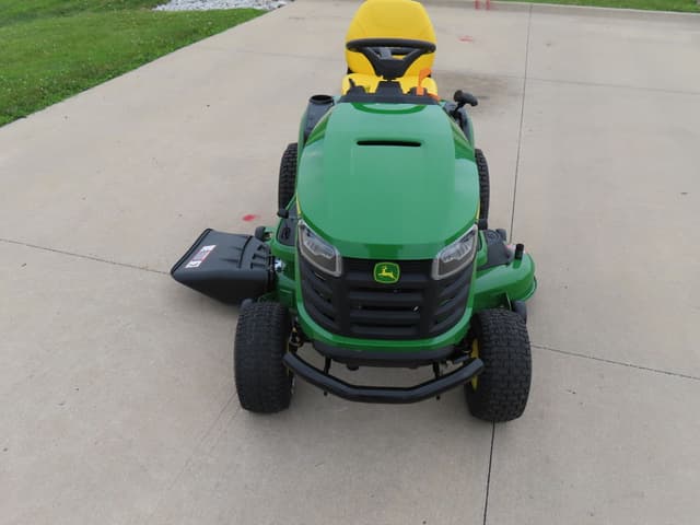 Image of John Deere S140 equipment image 1