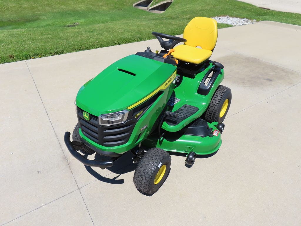 2026 John Deere S140 Equipment Image0