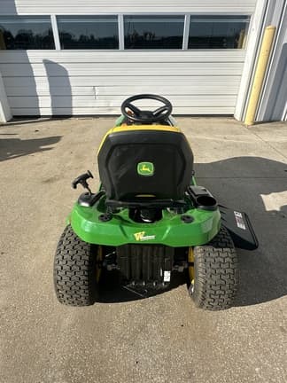Image of John Deere S140 equipment image 2