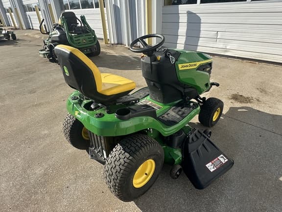 Image of John Deere S140 equipment image 1