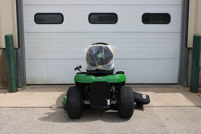 Image of John Deere S140 equipment image 3
