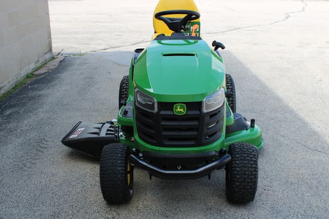 Image of John Deere S140 equipment image 1