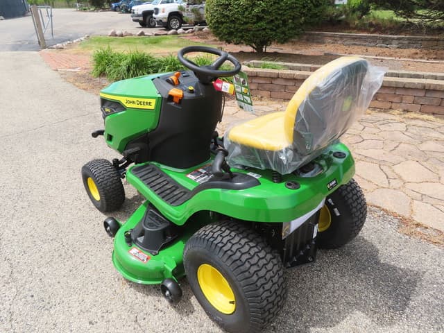 Image of John Deere S140 equipment image 3