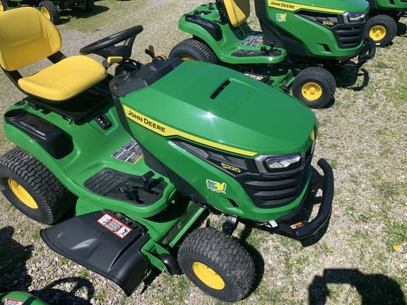 Image of John Deere S220 equipment image 1