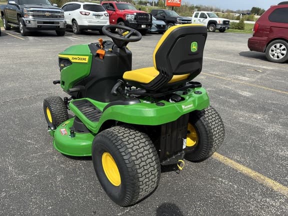 Image of John Deere S220 equipment image 4