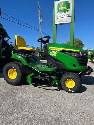 Main image John Deere S220