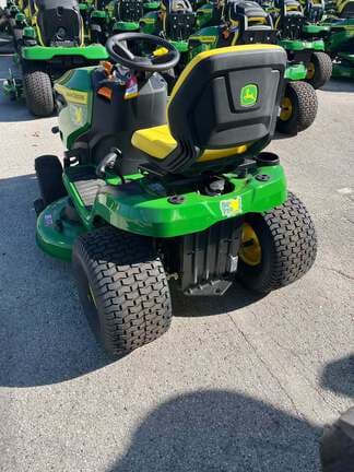 Image of John Deere S220 equipment image 4