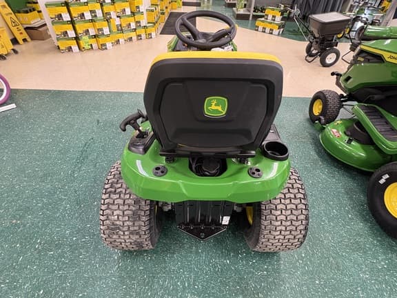 Image of John Deere S220 equipment image 4