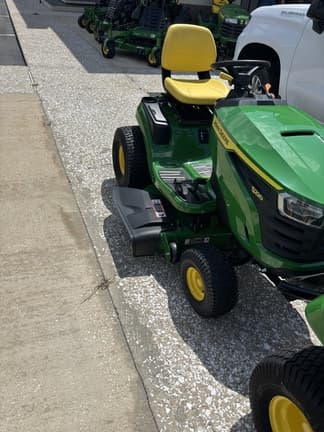 Image of John Deere S220 equipment image 2
