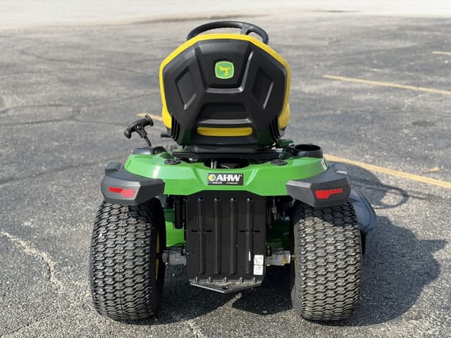 Image of John Deere S240 equipment image 3