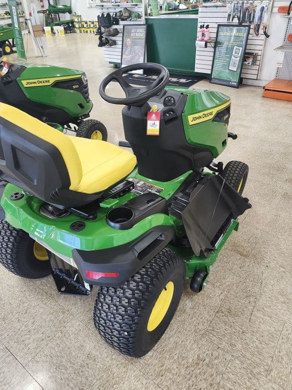 Image of John Deere S240 equipment image 3