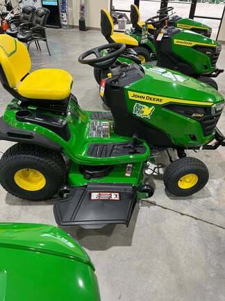 Image of John Deere S240 equipment image 1