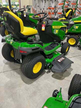 Image of John Deere S240 equipment image 2