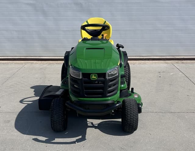 Image of John Deere S240 equipment image 1