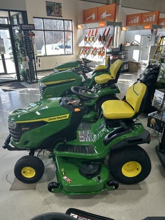 Image of John Deere S240 equipment image 3