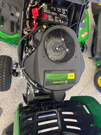 Image of John Deere S240 equipment image 2