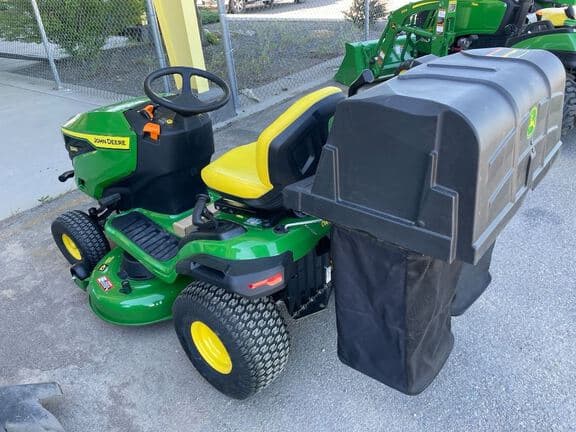 Image of John Deere S240 equipment image 1