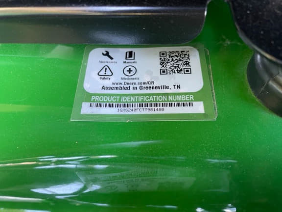 Image of John Deere S240 equipment image 4