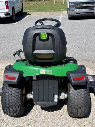 Image of John Deere S240 equipment image 4