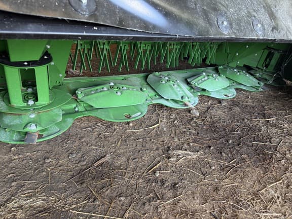 Image of John Deere S300 equipment image 3