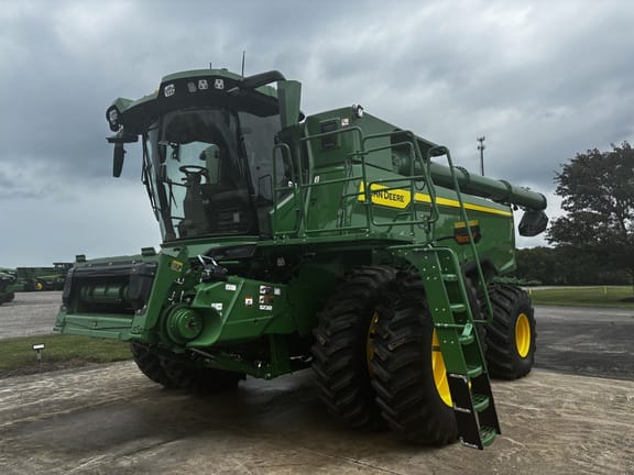 2026 John Deere S7 600 Equipment Image0