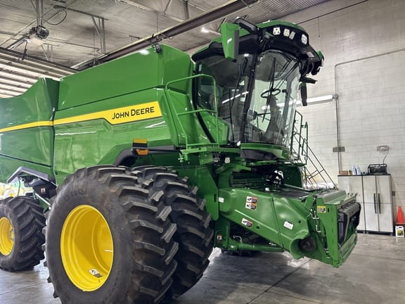 2026 John Deere S7 700 Equipment Image0