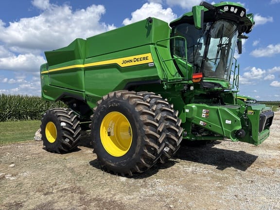 2026 John Deere S7 700 Equipment Image0