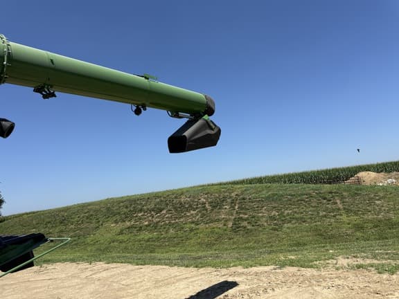 Image of John Deere S7 800 equipment image 4