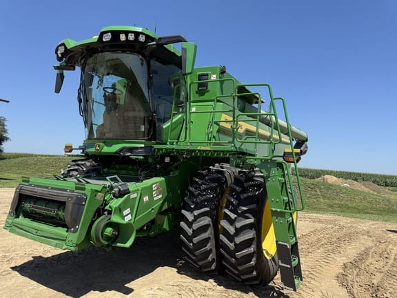 2026 John Deere S7 800 Equipment Image0