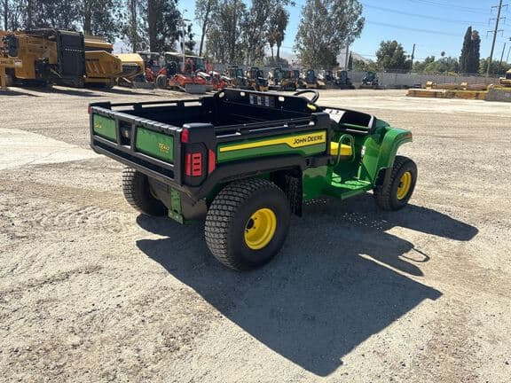 Image of John Deere Gator TE 4x2 equipment image 4