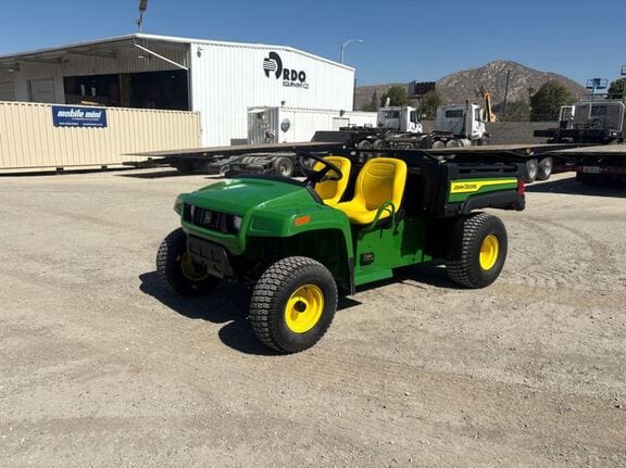 2026 John Deere Gator TE 4x2 Equipment Image0