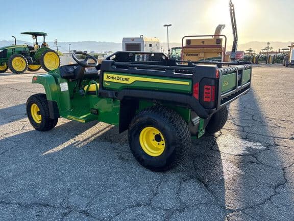 Image of John Deere Gator TE 4x2 equipment image 2