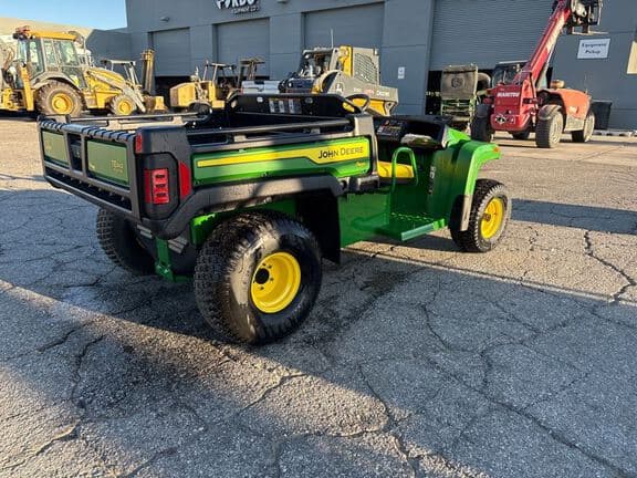 Image of John Deere Gator TE 4x2 equipment image 4