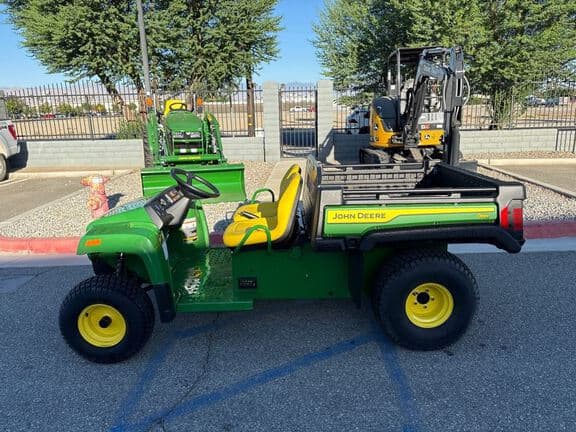 Image of John Deere Gator TE 4x2 equipment image 1
