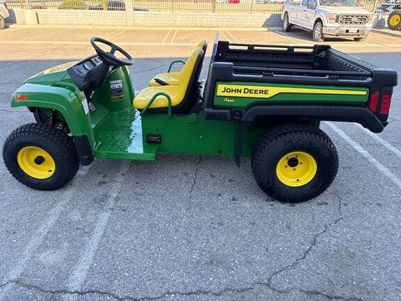Image of John Deere Gator TE 4x2 equipment image 1