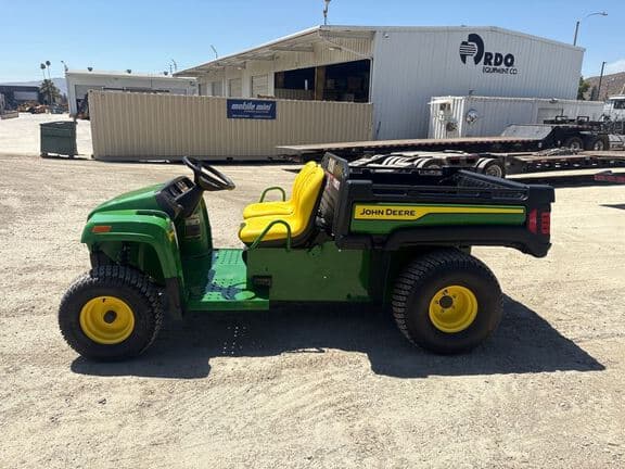 Image of John Deere Gator TE 4x2 equipment image 1